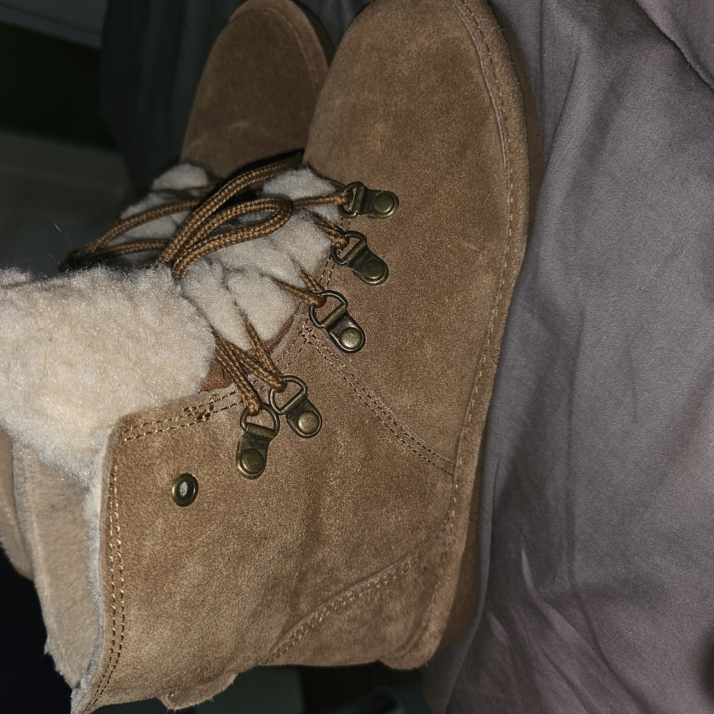 Cozy Tan Suede Boots with Faux Fur Lining